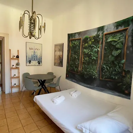 Parco Sui Navigli -appartamento Con Parking Privato アパート