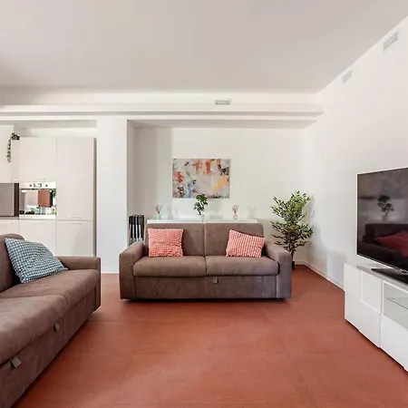 3 Min Da Stazione Garibaldi E Corso Terrazzo Apartment