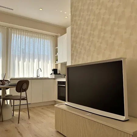 - Corso Garibaldi - *