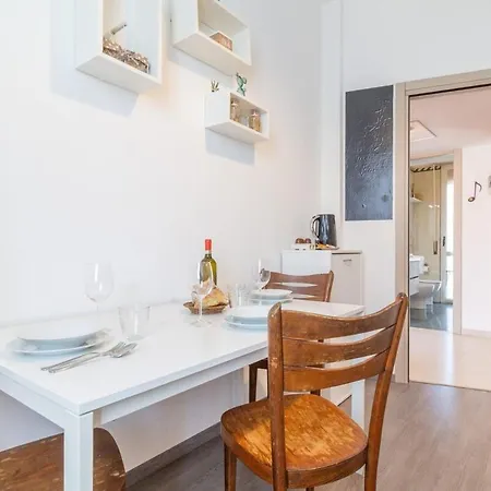 S&m - Casa Afròdite Precotto M1 Milano