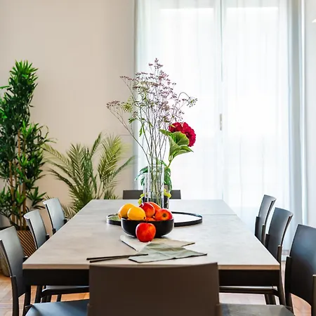 The Dreamers Mansion - Ticinese Bocconi Area * Milano