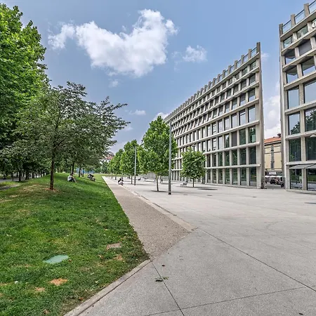 Apartman Luminoso Trilocale In Porta Garibaldi *