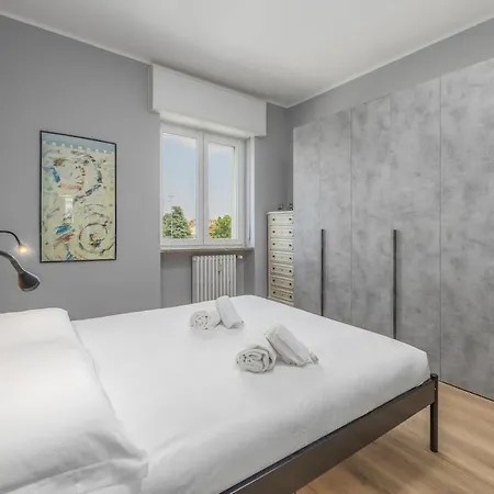 Easy Parking, 10 Min To Malpensa Express, Air Conditioning * ミラノ