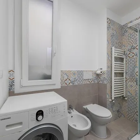 Apartment Easy Parking, 10 Min To Malpensa Express, Air Conditioning