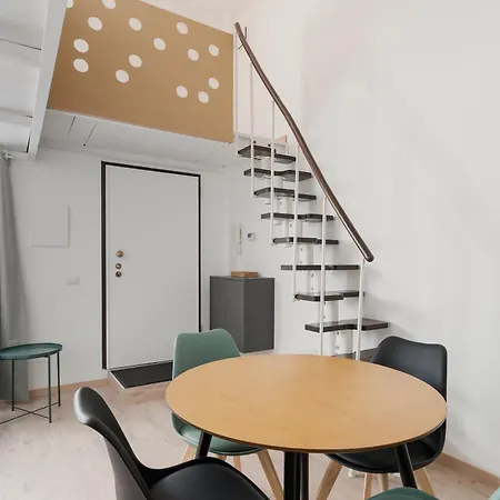 Διαμέρισμα Guesthost - Bright Navigli *