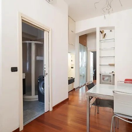 Guesthost - Comfy 500 Mt From Mm Loreto