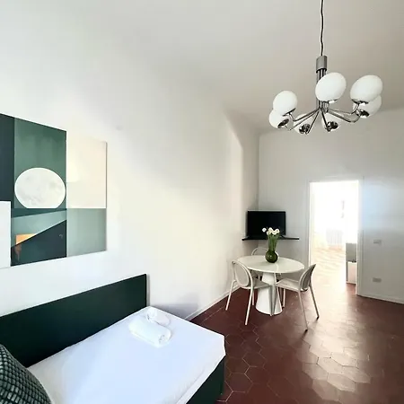 Moon - Bilocale Comfort * Milán
