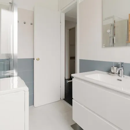 Guesthost - M4 California Bright דירה