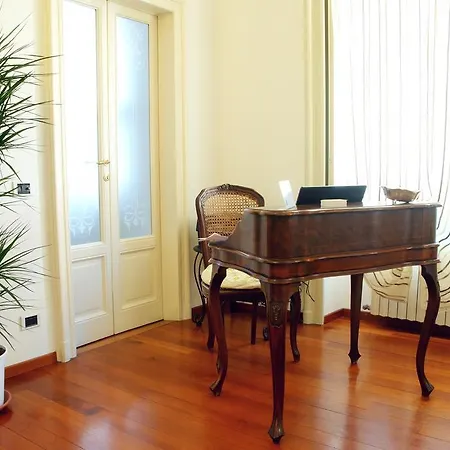 Bed & Breakfast Lamarmora18 5*