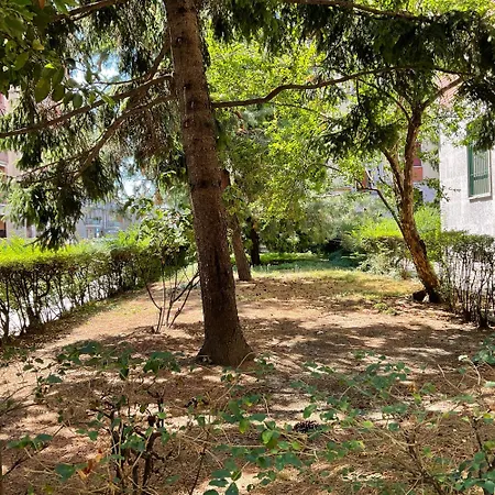 25 - Near Metro M3 Apartamento *
