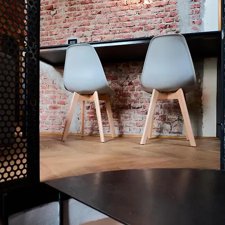 Isola Stylish Loft In *