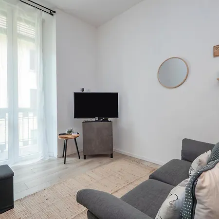 Minimal Chic - 7sundays * מילאנו