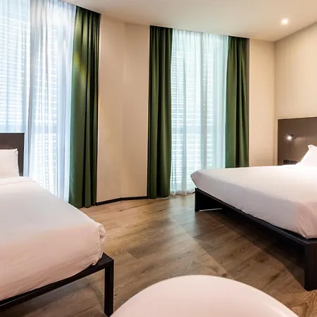 ديجلي أركيمبولدي 4* ميلان