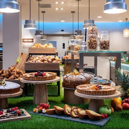 Nyx By Leonardo Milan