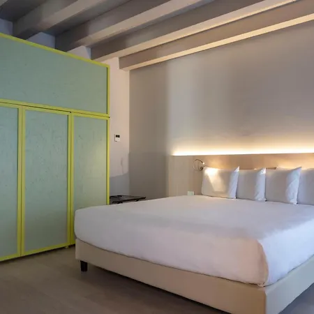 Hotel Savona 18 - Member Of Preferred &