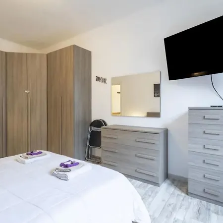 Apartman Mi Suzzani Milánó