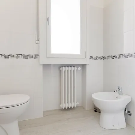 Apartment Guesthost - Piazza Tripoli Bright