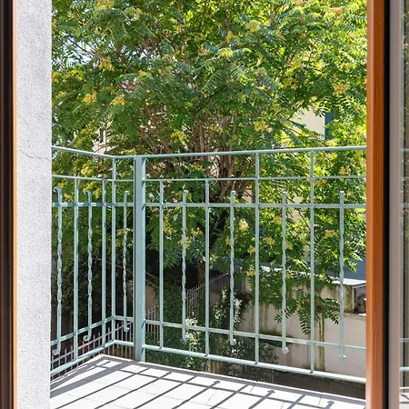 Relstay - Amendola Aparthotel 4*