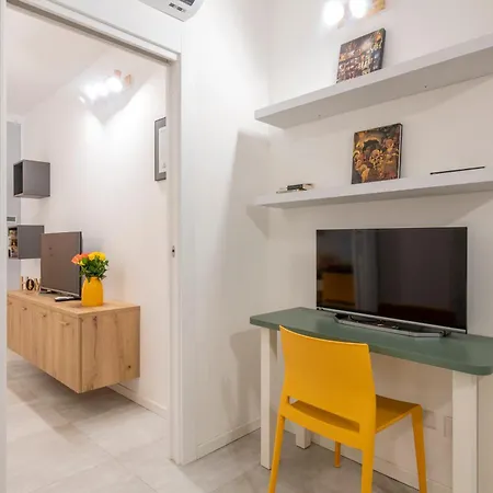 La Casa Sul Naviglio Di Debora * Milán