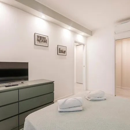 La Casa Sul Naviglio Di Debora Apartmán