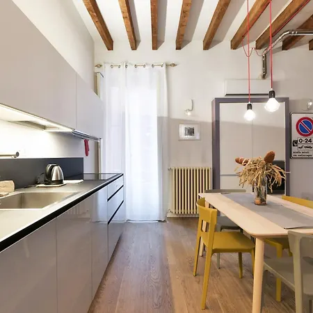 Primopiano - Muratori Apartmán *