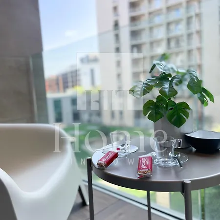 In Town - - Porta Nuova District Appartamento *