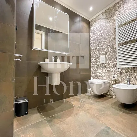 In Town - - Porta Nuova District Appartement Milaan