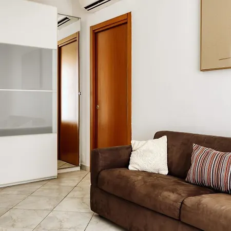 Italianway Easy - Toscana 17 Милан