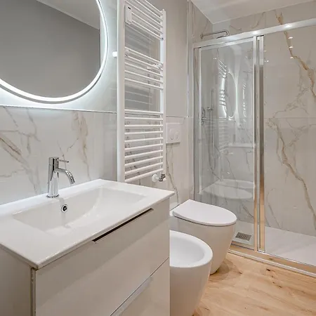 Apartman New! Duomo-san Siro - Super Cute Modern Apt, 15mins To Duomo! *