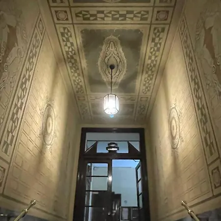 Davide Host Urban Garden 20 Min Duomo Milan