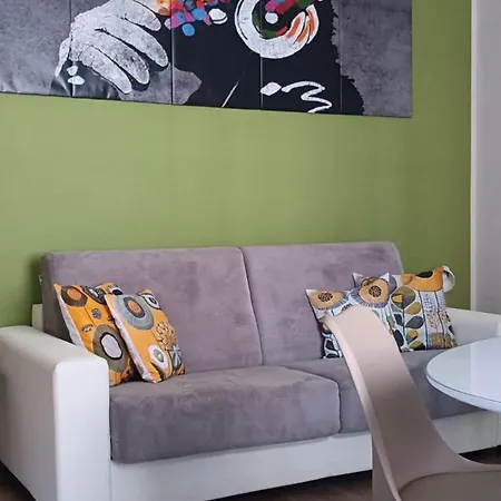 Casa Ongi Etorri Ripamonti, Tram Center, Ieo, Prada, Villaggio Olimpico * Milano