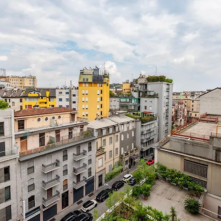 Stayeasy Big Panoramic - Station Apartment