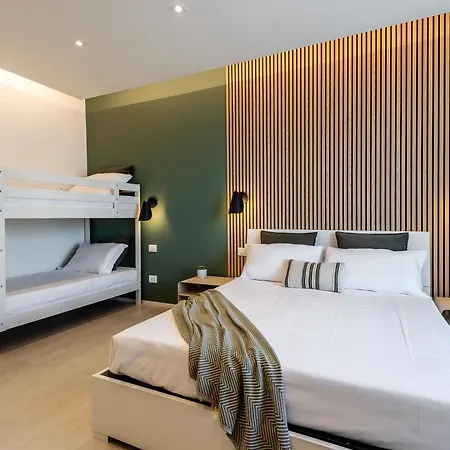 Stayeasy Big Panoramic - Station Apartment