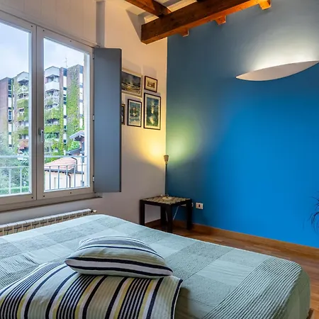 Newton San Siro * ميلان