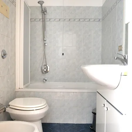 Apartment Urban Perspective - 250 Meters From The Metro Milan