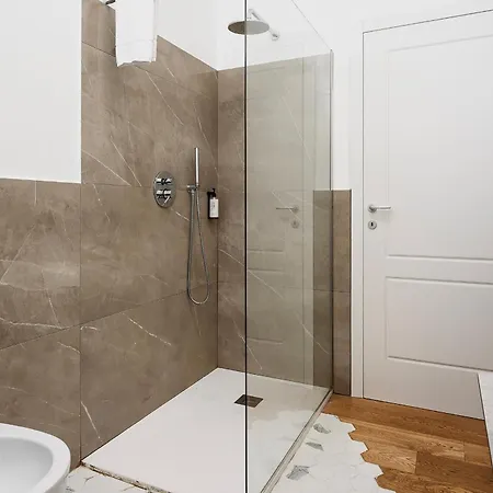 Modern Life 3 Near Fiera - 800m From Domodossola M5 Apartament