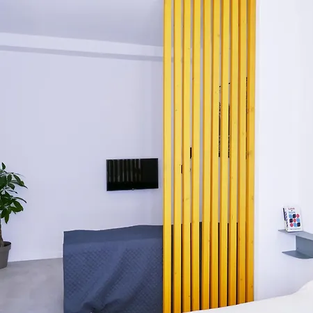 Savona 90 * Милан