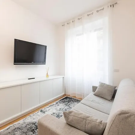 Schiaparelli4 - Station - B *