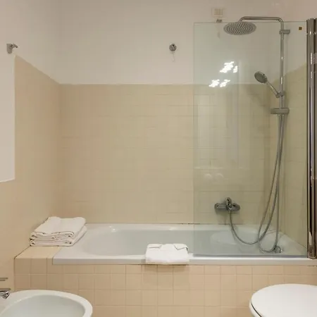 Vigoni 3 - Wonderful For 6 People - B Milan