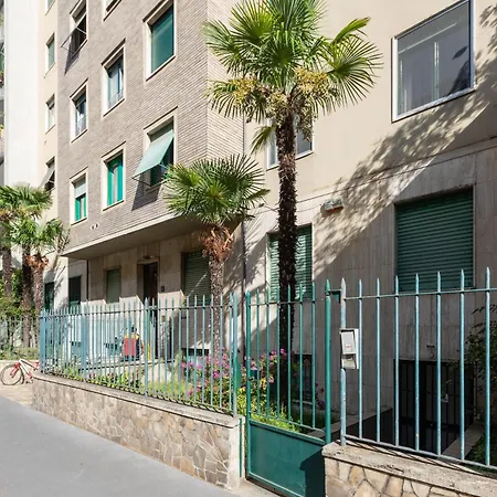 Inama - Eleganza Minimal Tra Citta Studi E Politecnico Milano