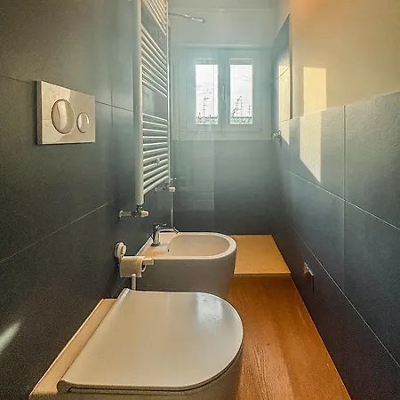 아파트 Ariberto22 - 15 Mins Walk From Duomo