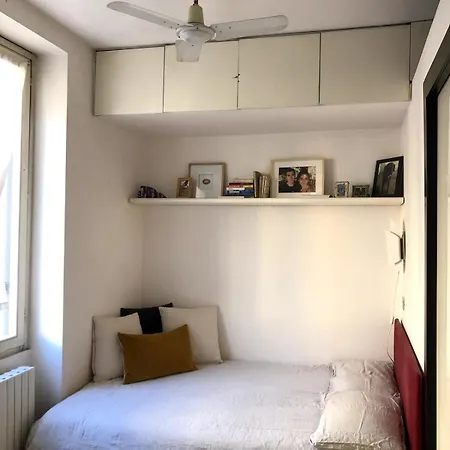 Cozy In Heart Of Isola Apartment Mailand