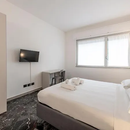 Апартаменты Citylife 6 - Bright Two Bedroom - B *