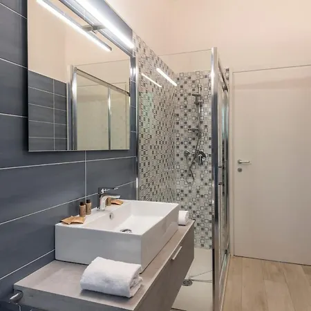 Citylife 6 - Bright Two Bedroom - B Апартаменты