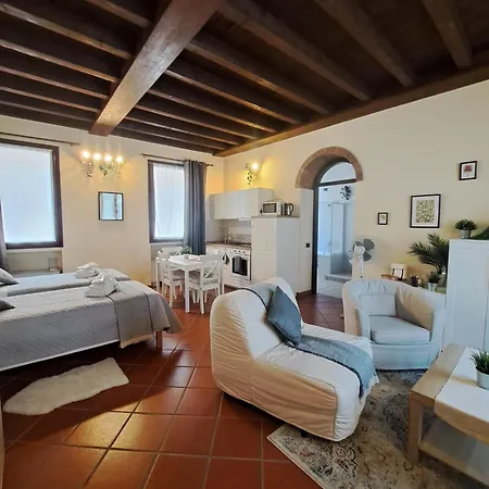 Monolocale Deluxe Anita Aparthotel 4*