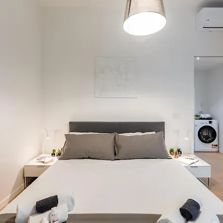 Essence Design Apartman Milánó