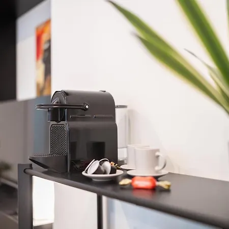 Essence Design Milánó