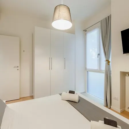 Essence Design * Milano