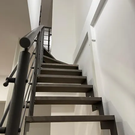 Chic Loft In Porta Venezia Milan