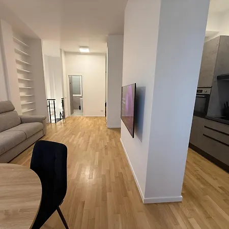 Holiday home Chic Loft In Porta Venezia Milan